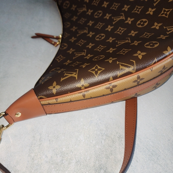 Louis vuitton reverse monogram Loop hobo - Picture 6 of 10